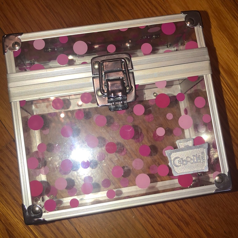 Storage box